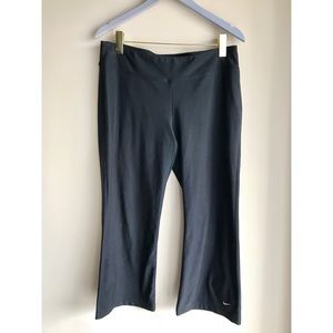 Nike Dri Fit Black Capri Training Pants Size Large